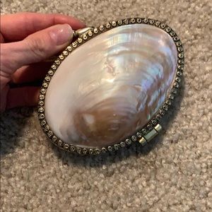 Small shell purse